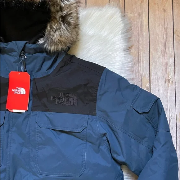 The North Face Men’s Gotham III Waterproof Jacket - Picture 3 of 10
